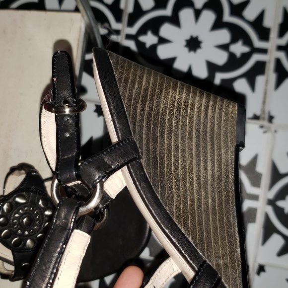 COACH Harper Wedge Heels size 8.5 - Picture 4 of 7